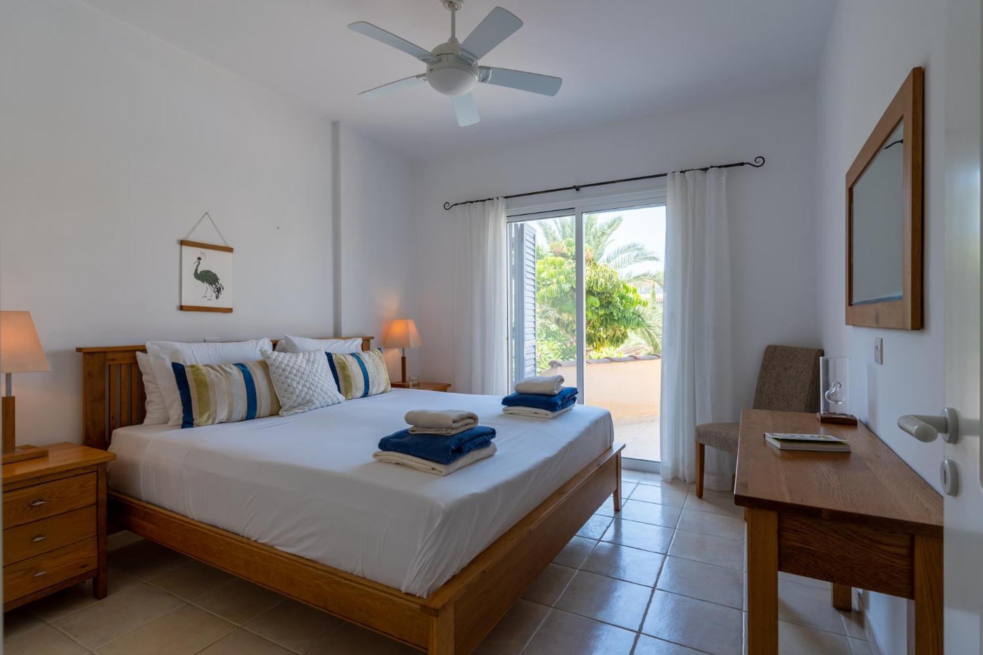 Tropical Paradise In Harbour Paphos, Central & Close To Beach Экстерьер фото